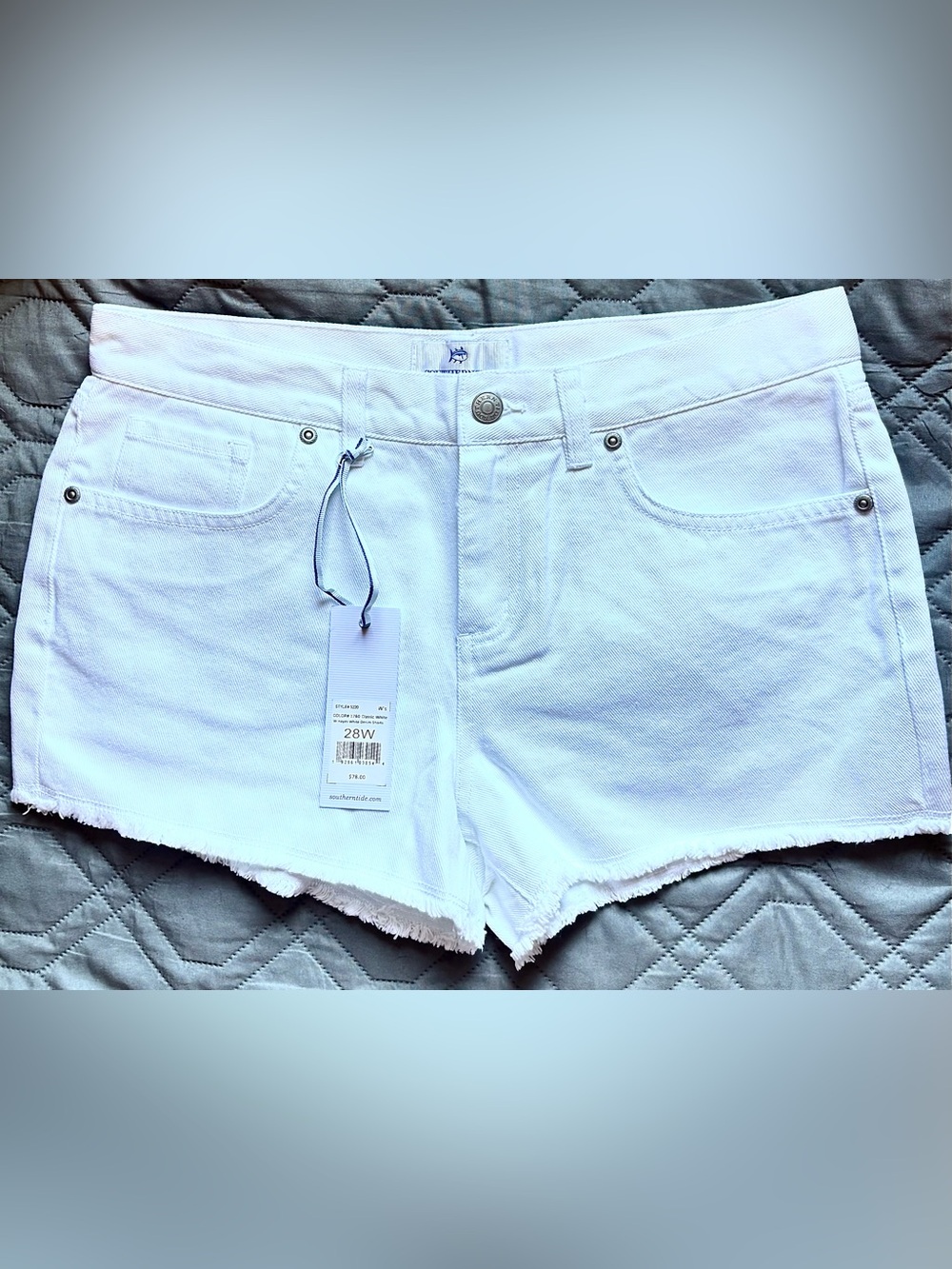 Southern Tide White Frayed Hem Denim Shorts Womens size 28W